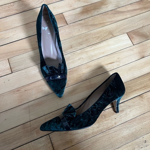 Anthropologie green velour high heels - Picture 1 of 7
